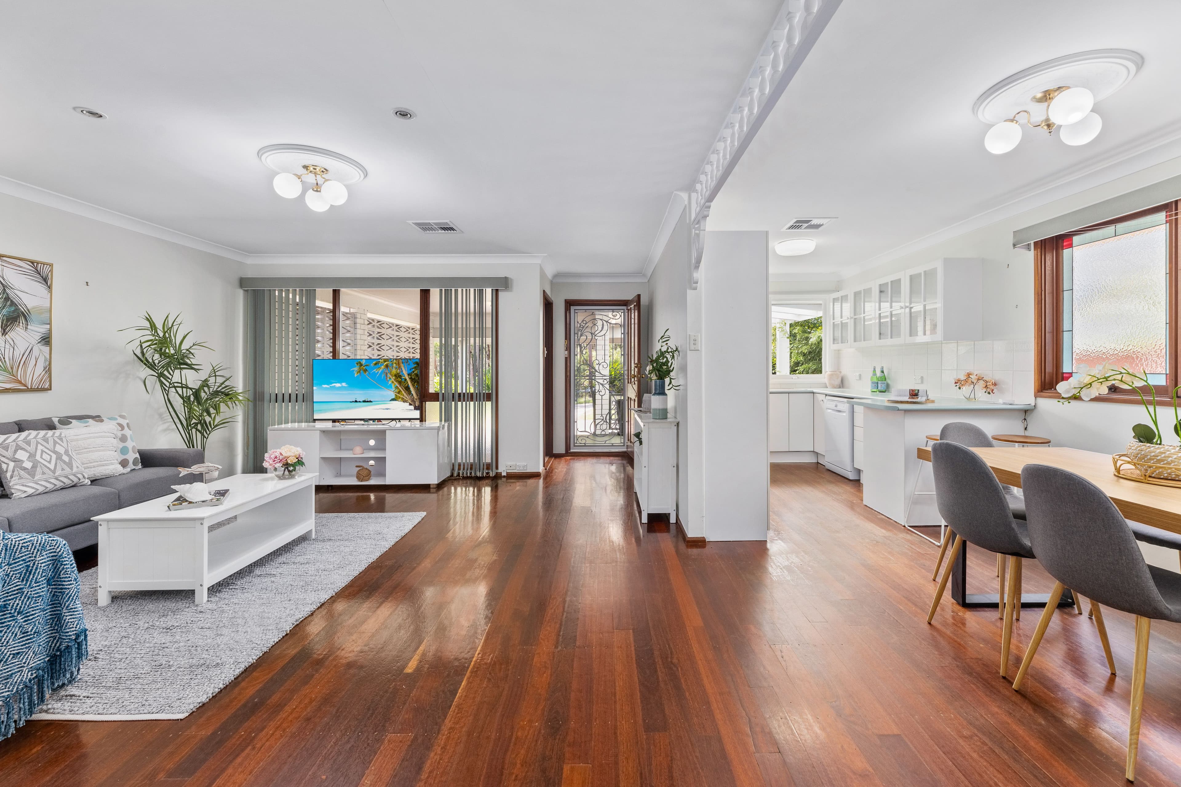 4 The Avenue, Heathcote NSW 2233, Heathcote - Thumbnail 2