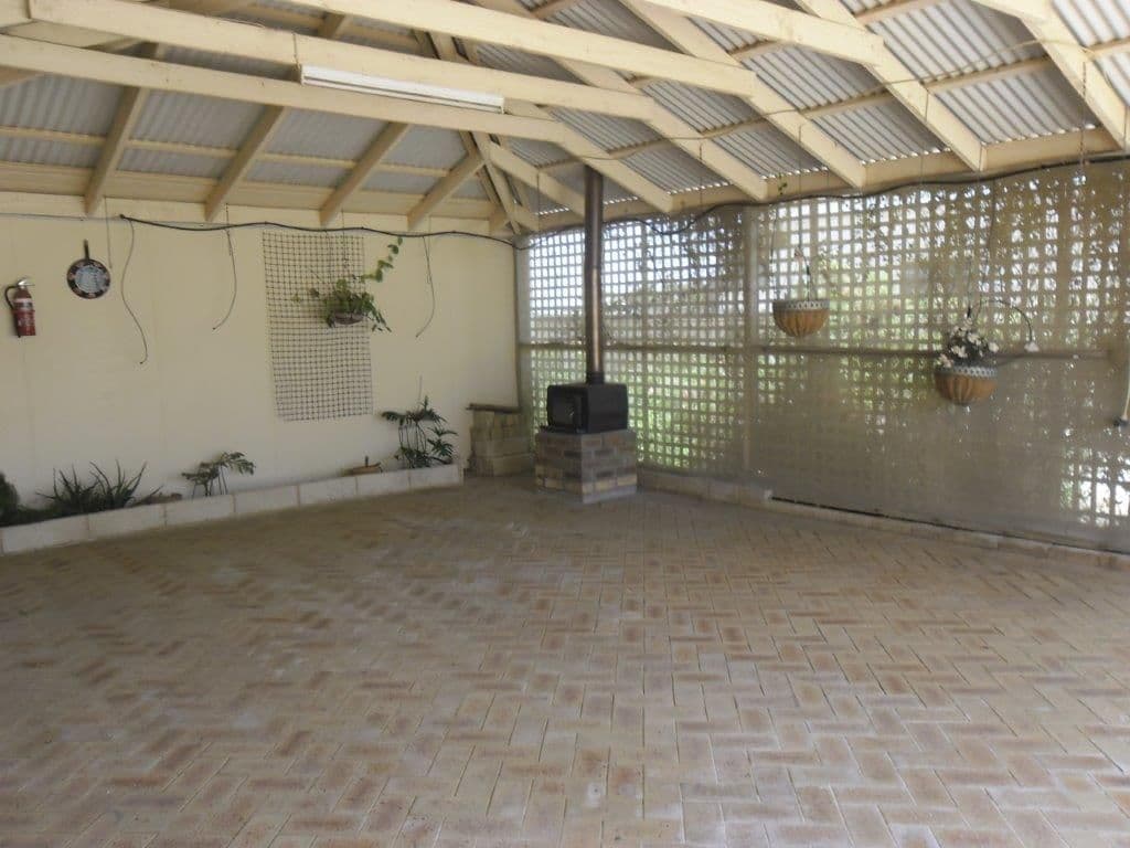 3 Robertson Street, Carnamah WA 6517, Carnamah - Thumbnail 5