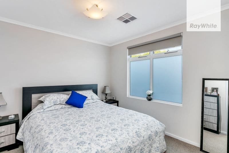 67 CONINGTON Crescent, Morphett Vale SA 5162, Morphett Vale - Thumbnail 4