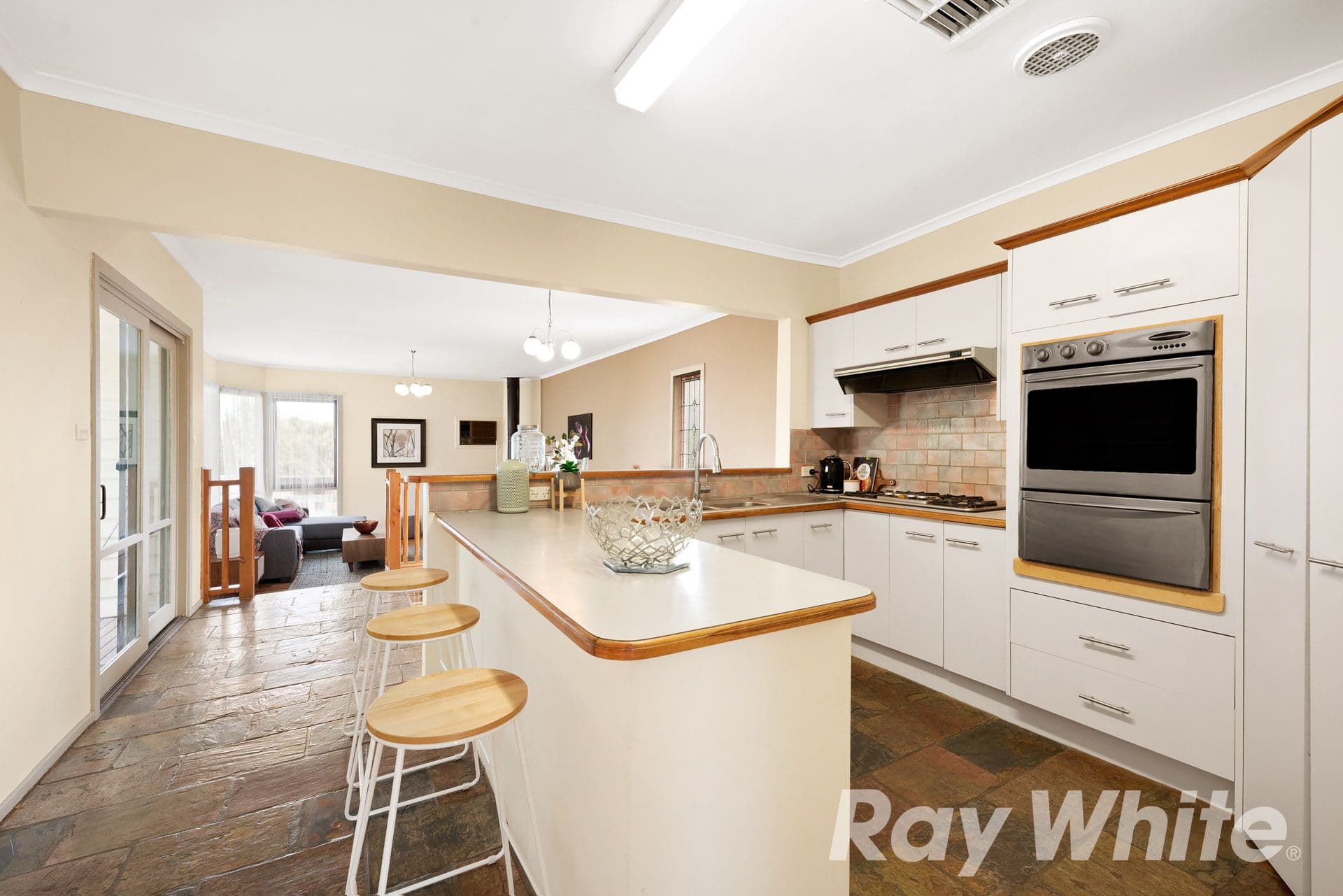 142 Kanooka Road, Boronia VIC 3155, Boronia - Thumbnail 2