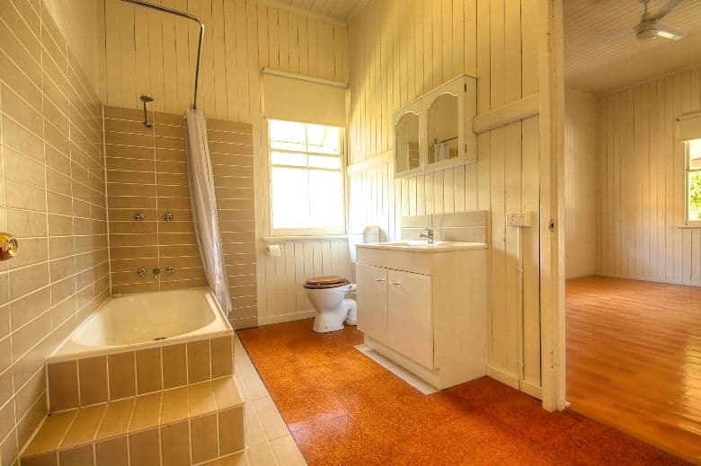 4 MACFARLANE Street, SADLIERS CROSSING QLD 4305, Sadliers Crossing - Thumbnail 8