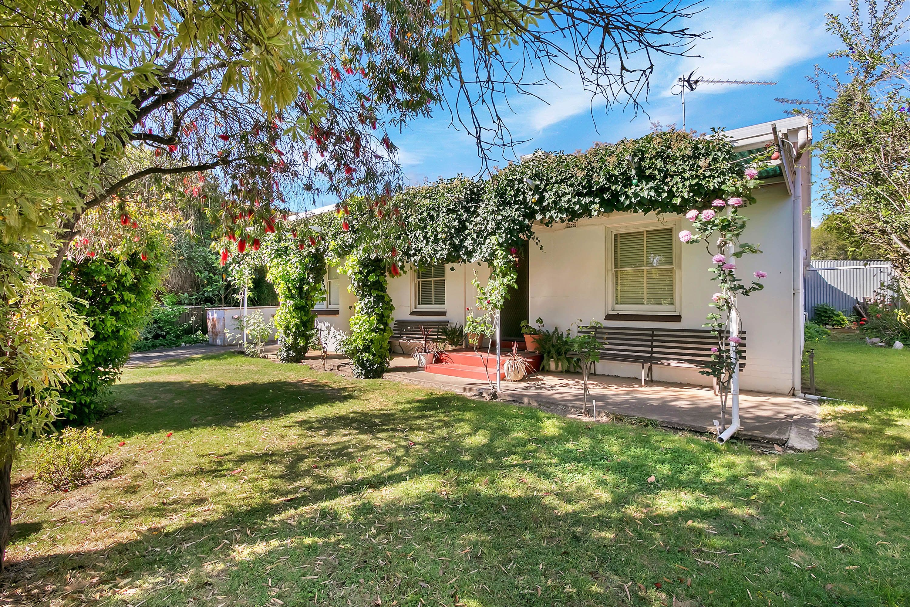 9 Schilling Street, Angaston SA 5353, Angaston - Image 1