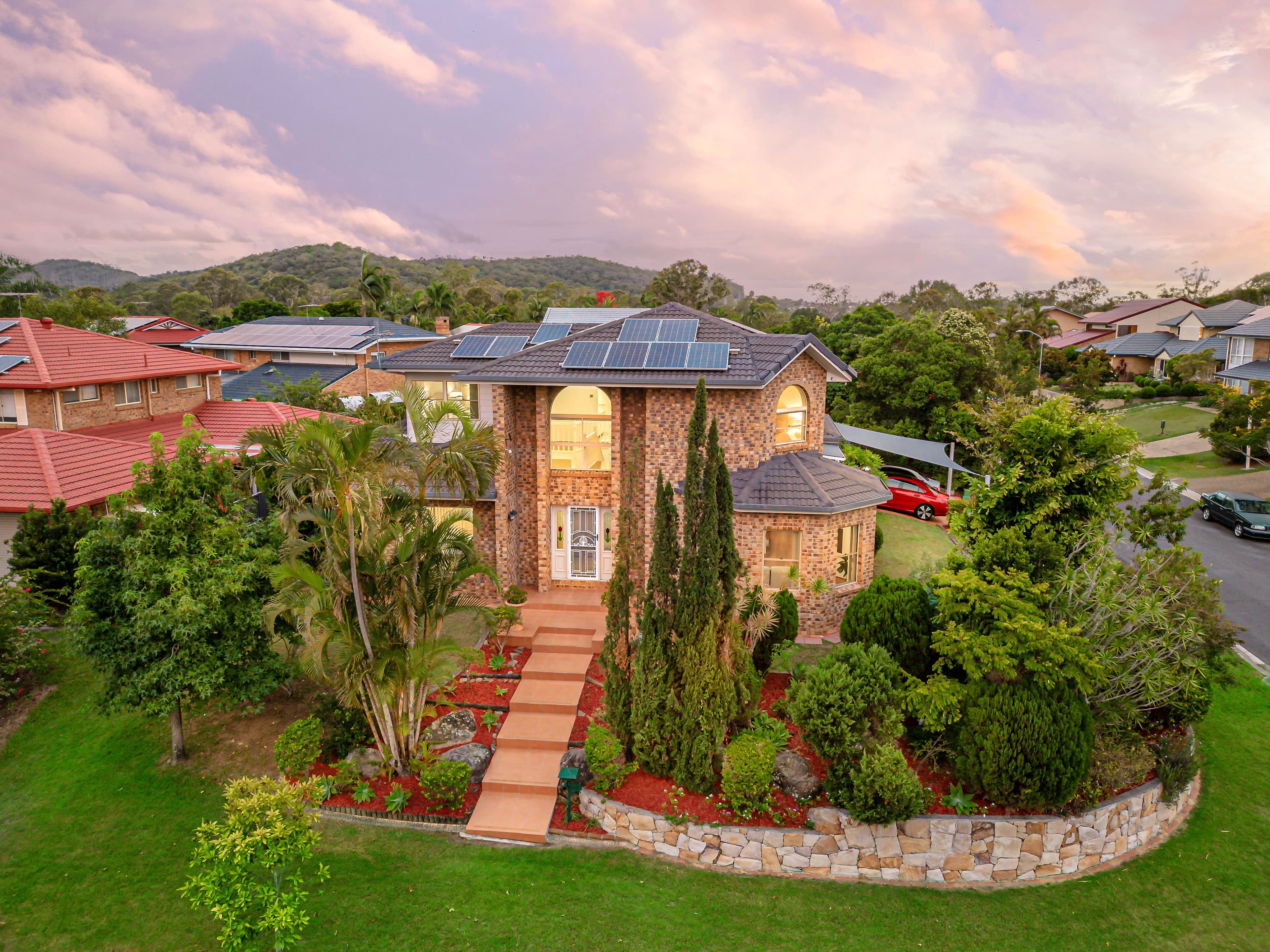 1 Stoddart Court, Carindale QLD 4152, Carindale - Thumbnail 2