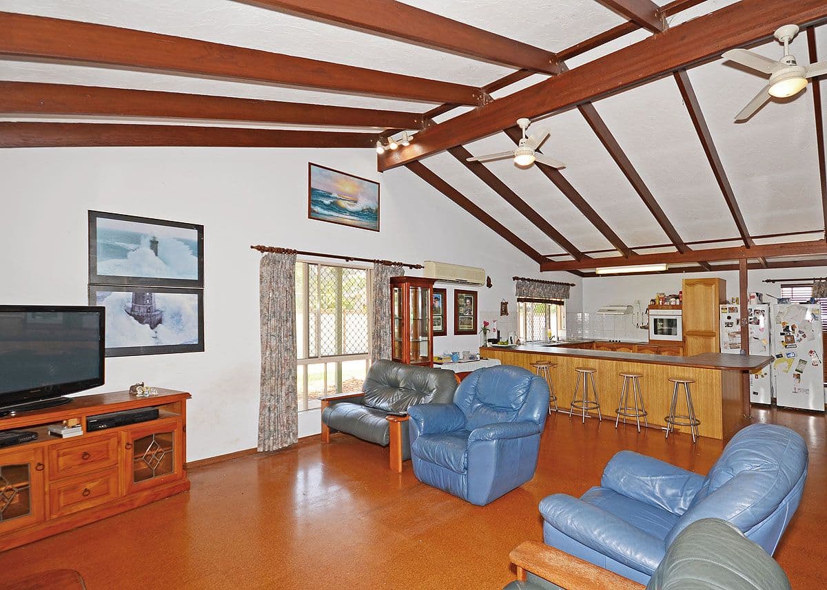 235 Doolong Road, Wondunna QLD 4655, Wondunna - Thumbnail 3