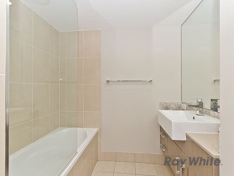 36 Third Avenue, SANDGATE QLD 4017, Sandgate - Thumbnail 7