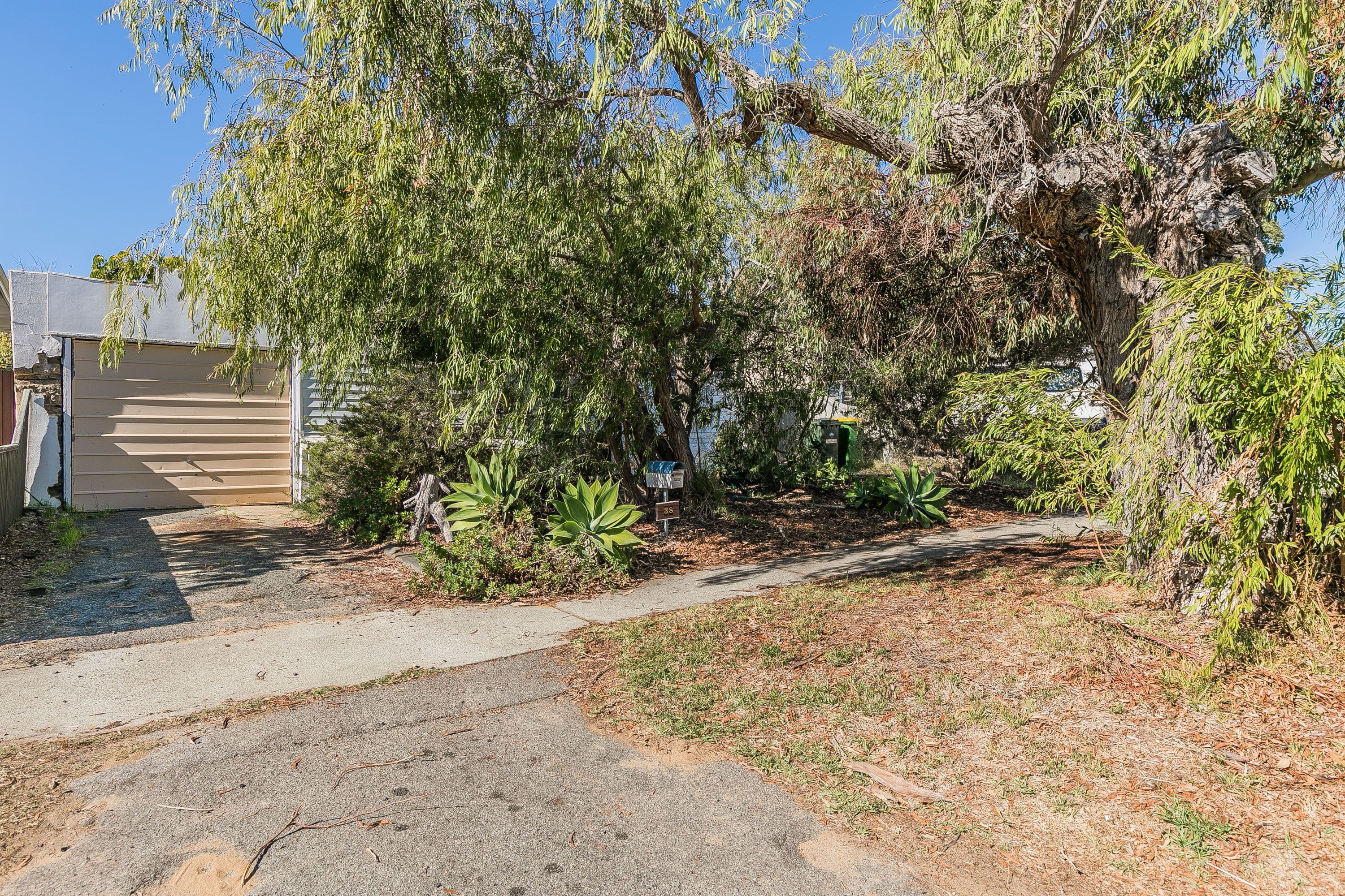 38 Gibson Street, Beaconsfield WA 6162, Beaconsfield - Image 1