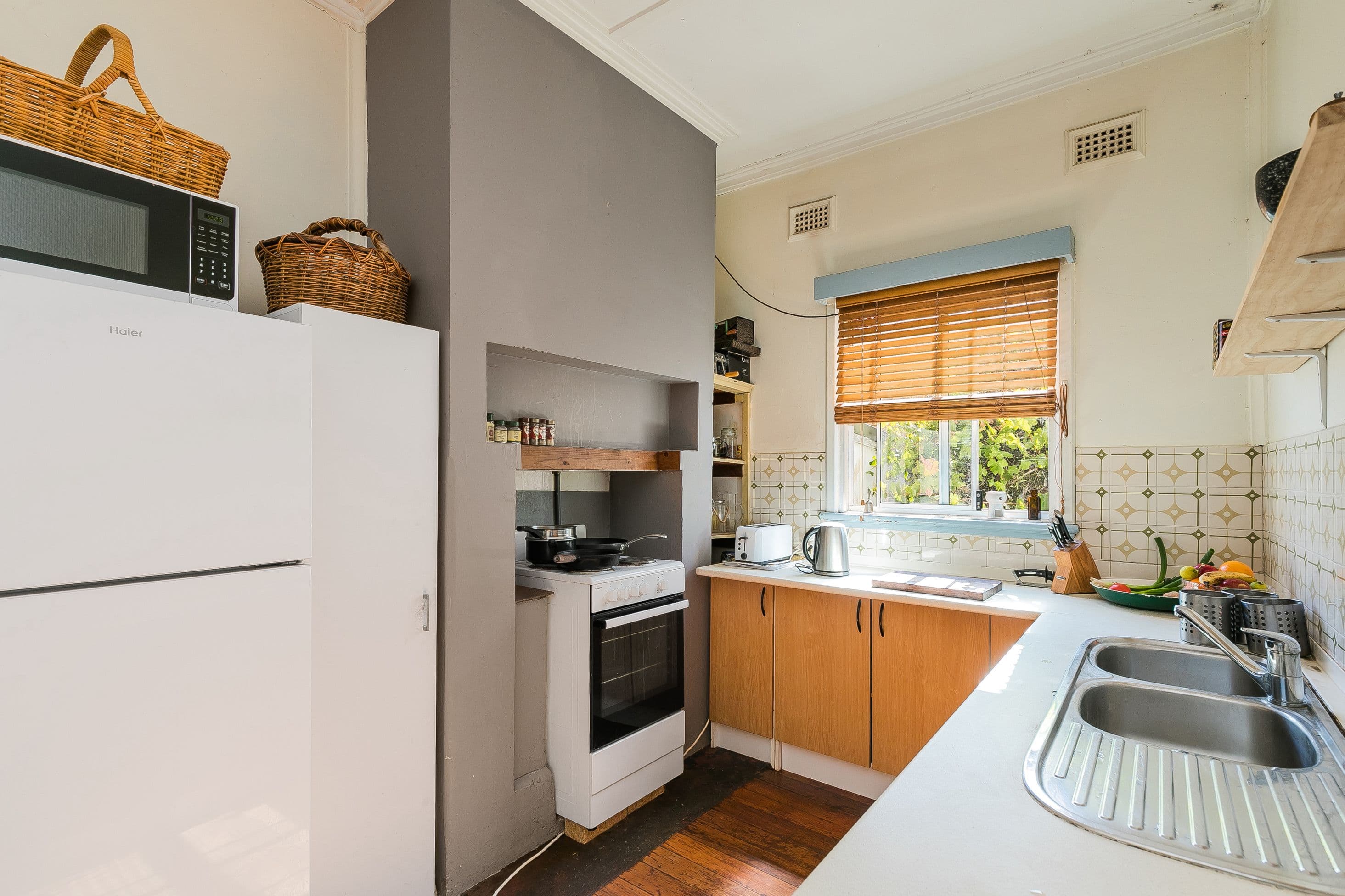 38 Gibson Street, Beaconsfield WA 6162, Beaconsfield - Thumbnail 5