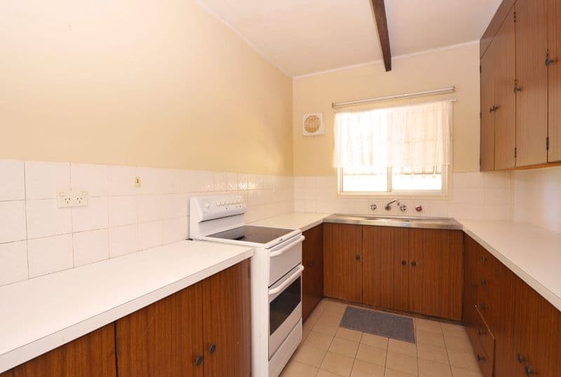 16 Thurlagoona Avenue, NARRABRI NSW 2390, Narrabri - Thumbnail 4
