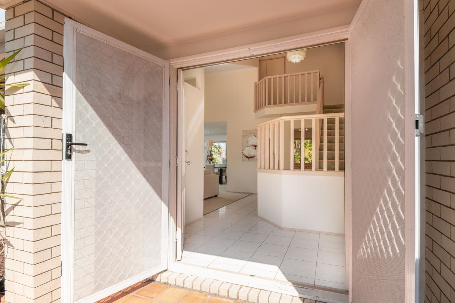 8 Vincent Place, Sinnamon Park QLD 4073, Sinnamon Park - Thumbnail 3