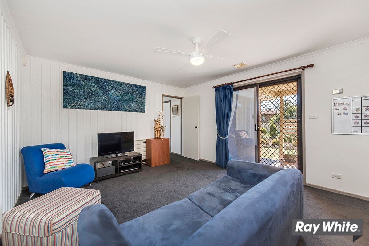 35 Whittell Crescent, Florey ACT 2615, Florey - Thumbnail 4
