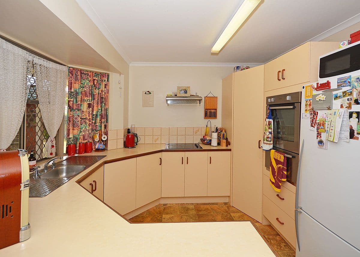 5 Lakeside Court, Torquay QLD 4655, Torquay - Thumbnail 4