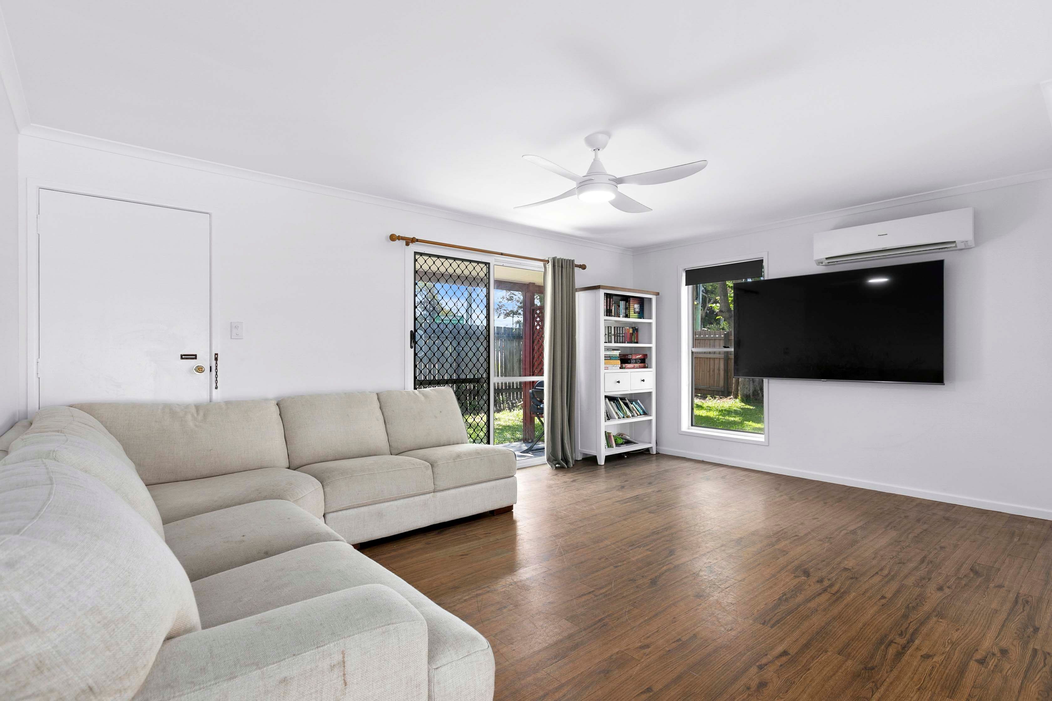 759 Boat Harbour Drive, Urangan QLD 4655, Urangan - Thumbnail 2