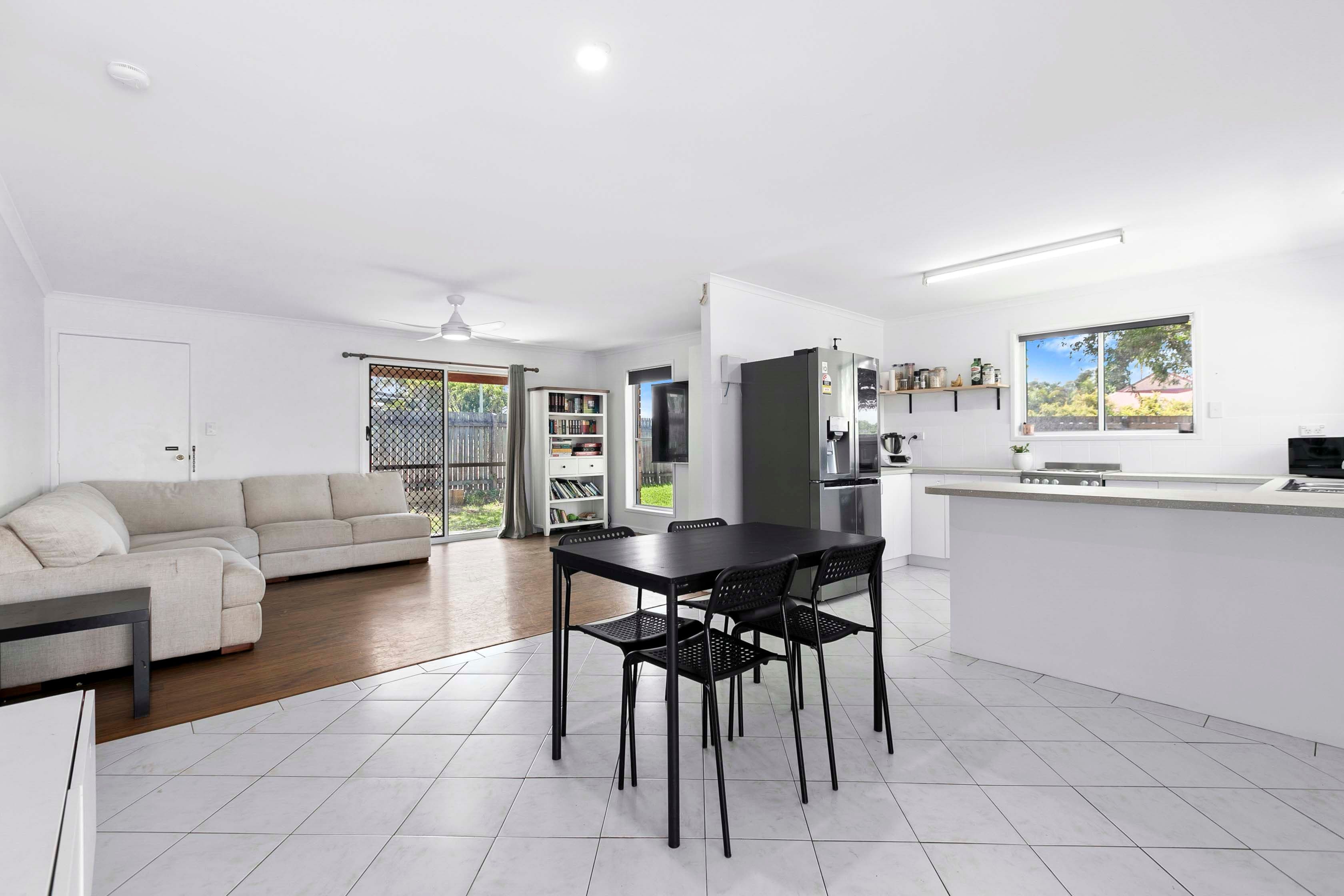 759 Boat Harbour Drive, Urangan QLD 4655, Urangan - Thumbnail 4