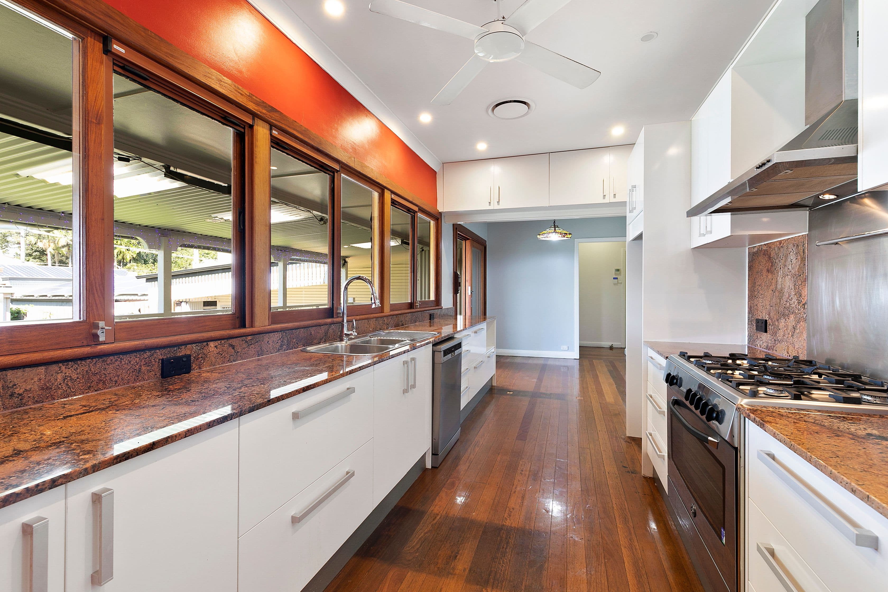 165 Wynnum North Road, Wynnum QLD 4178, Wynnum - Thumbnail 4