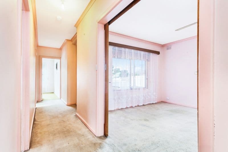 118 Kearneys Drive, Orange, Orange - Thumbnail 3