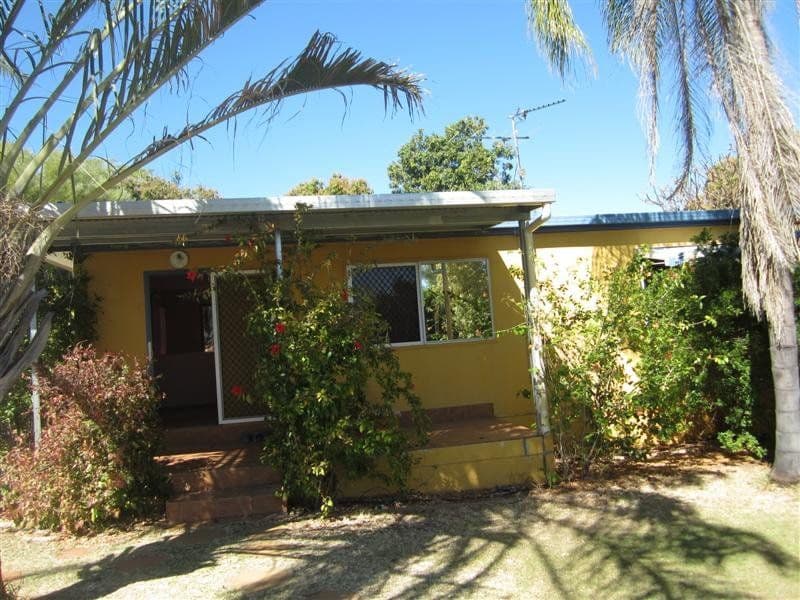 $315,000 (sold on 26-Jun-2019) Unit 2 beds | 1 bath | 1 car 91 Guthrie St PADDINGTON QLD 4064, Mount Isa City - Image 1