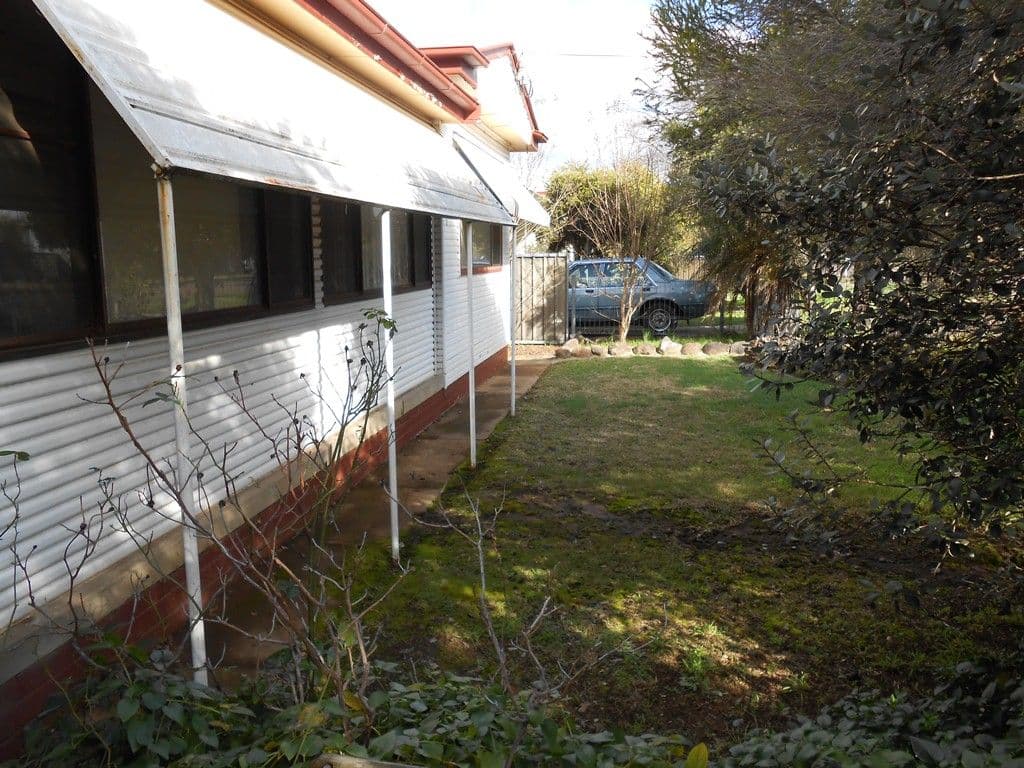 11 Churchill Street, TAMWORTH NSW 2340, South Tamworth - Thumbnail 3