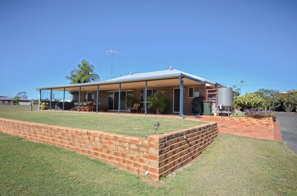 28 Alexandra Avenue, BILOELA QLD 4715, Biloela - Image 1