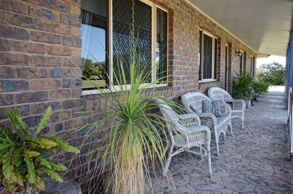 28 Alexandra Avenue, BILOELA QLD 4715, Biloela - Thumbnail 3