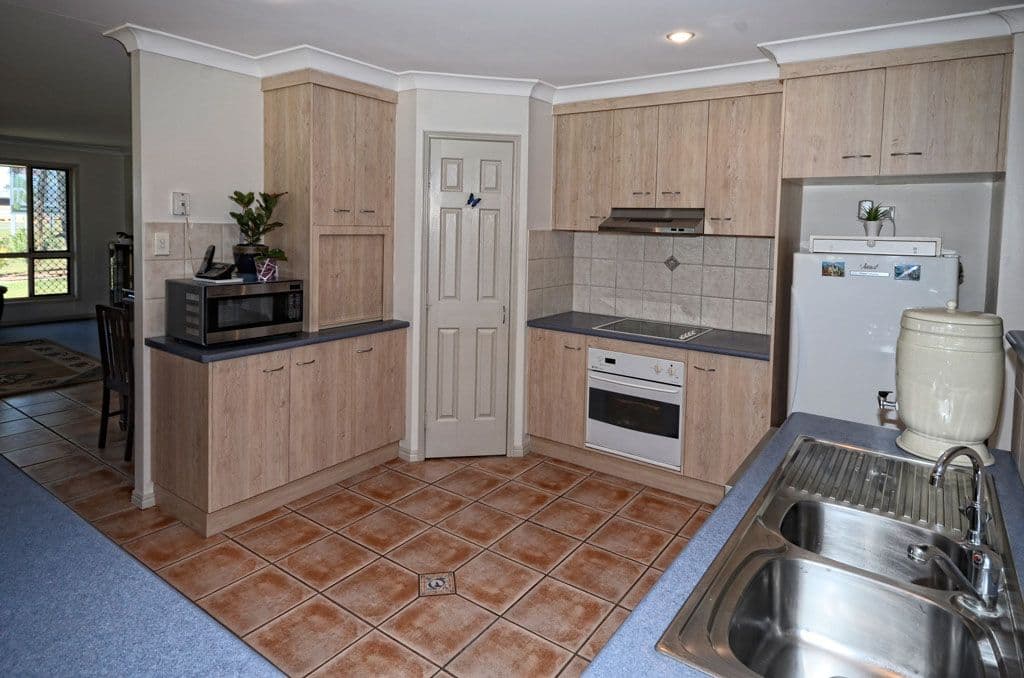 28 Alexandra Avenue, BILOELA QLD 4715, Biloela - Thumbnail 7