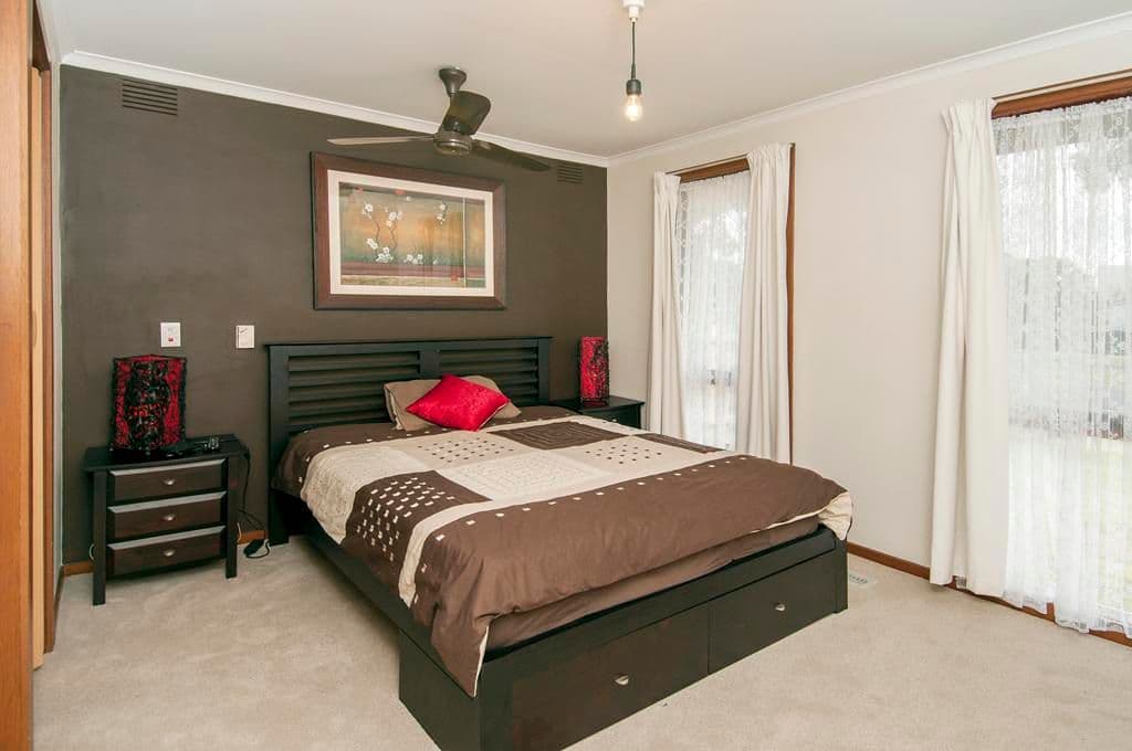 4 Mayfield Drive, MILL PARK VIC 3082, Mill Park - Thumbnail 7