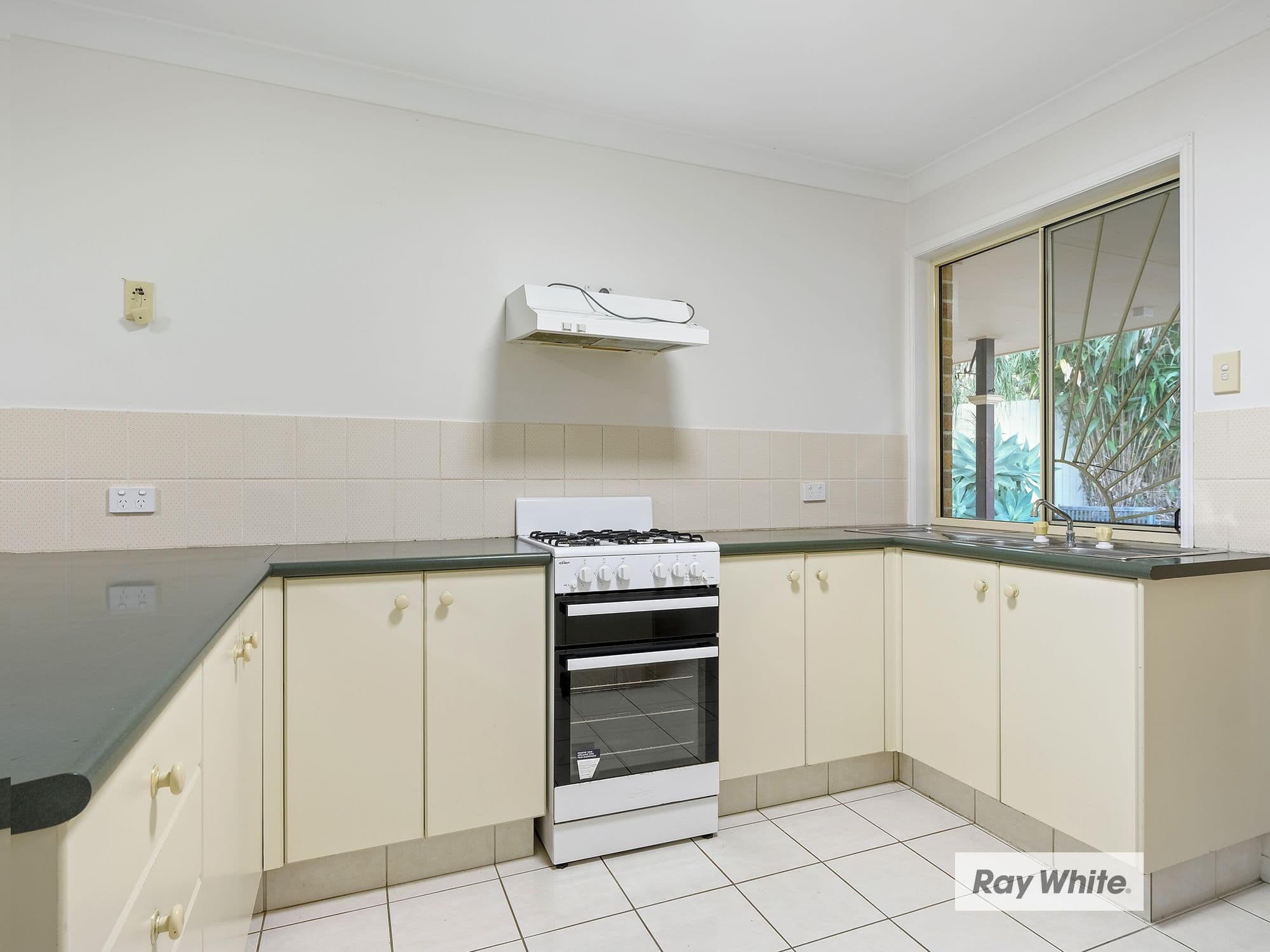 2 Baccata Place, Forest Lake QLD 4078, Forest Lake - Thumbnail 8