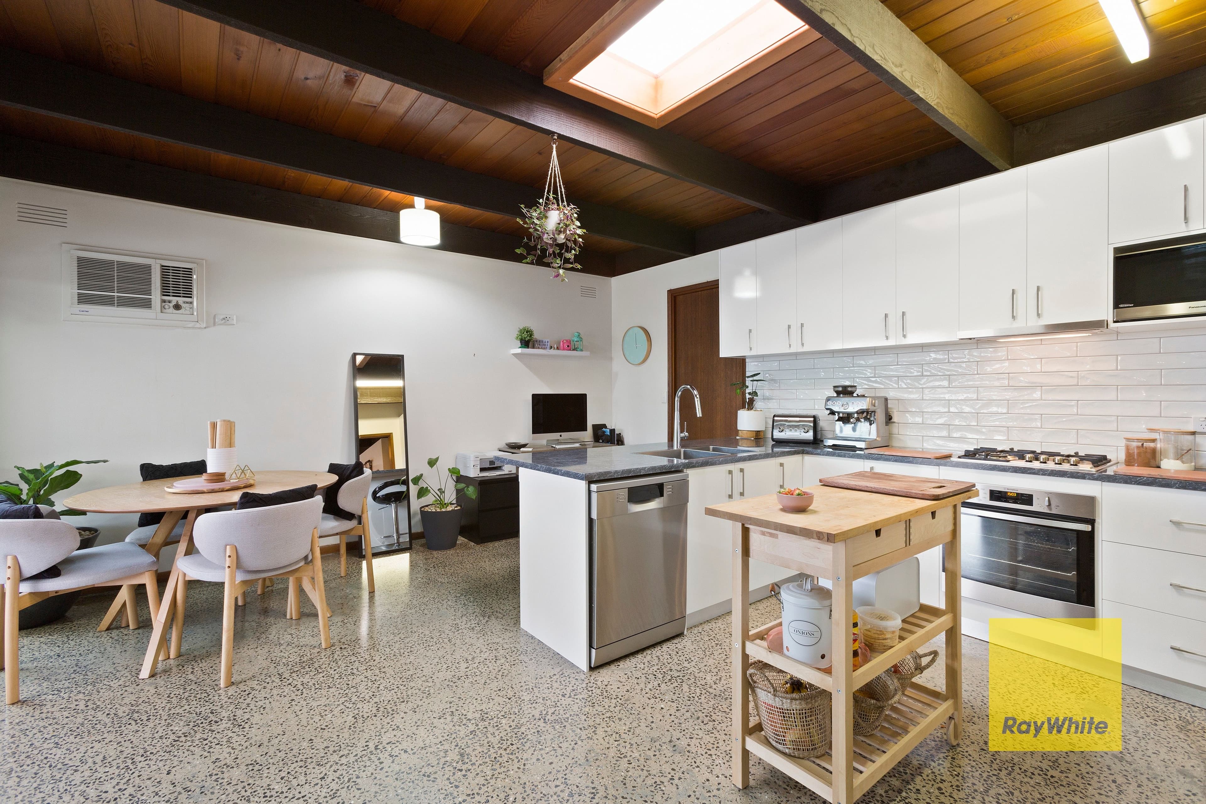 2 Parkview Court, Grovedale VIC 3216, Grovedale - Thumbnail 2