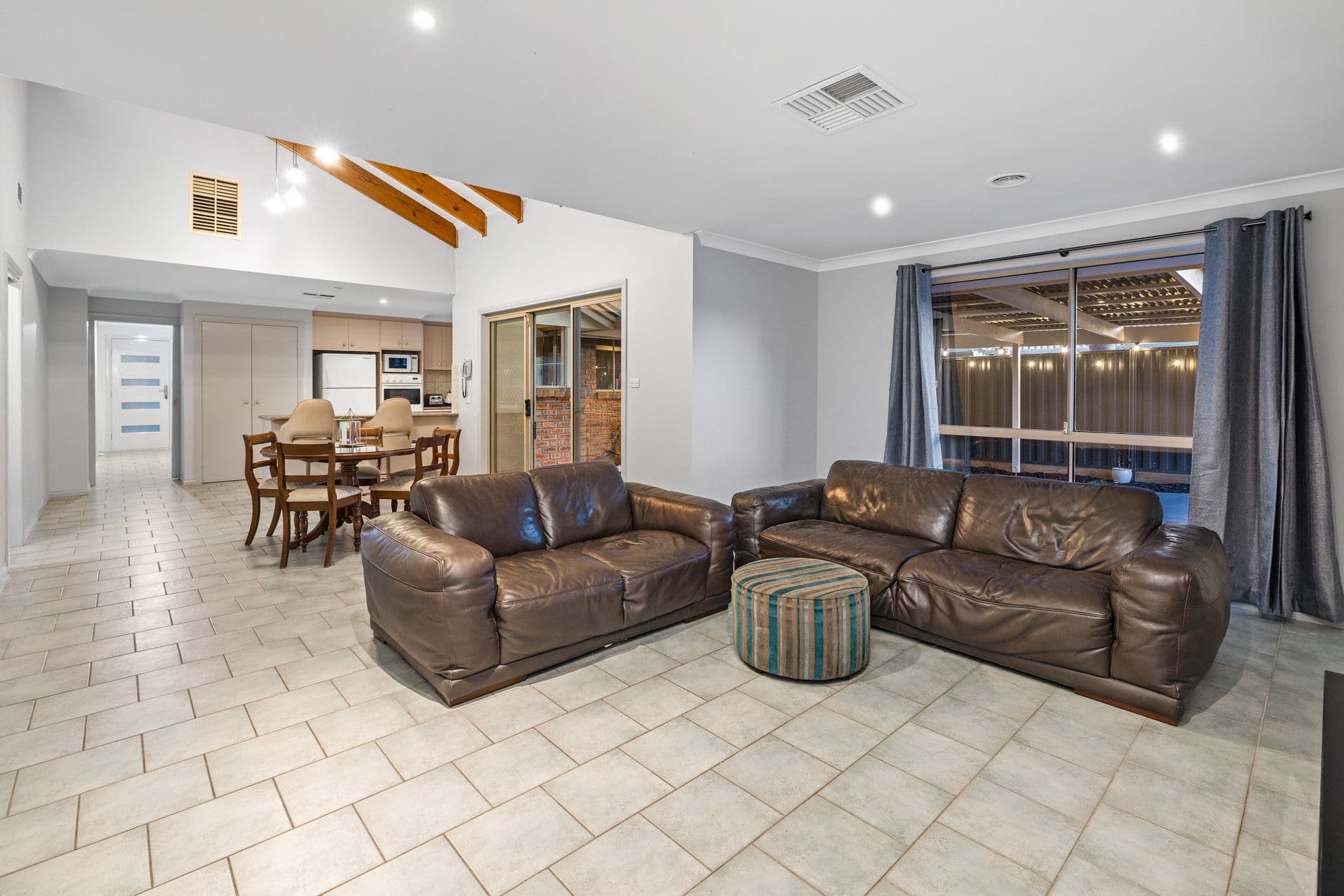 11 Hazelwood Court, Hoppers Crossing VIC 3029, Hoppers Crossing - Thumbnail 8