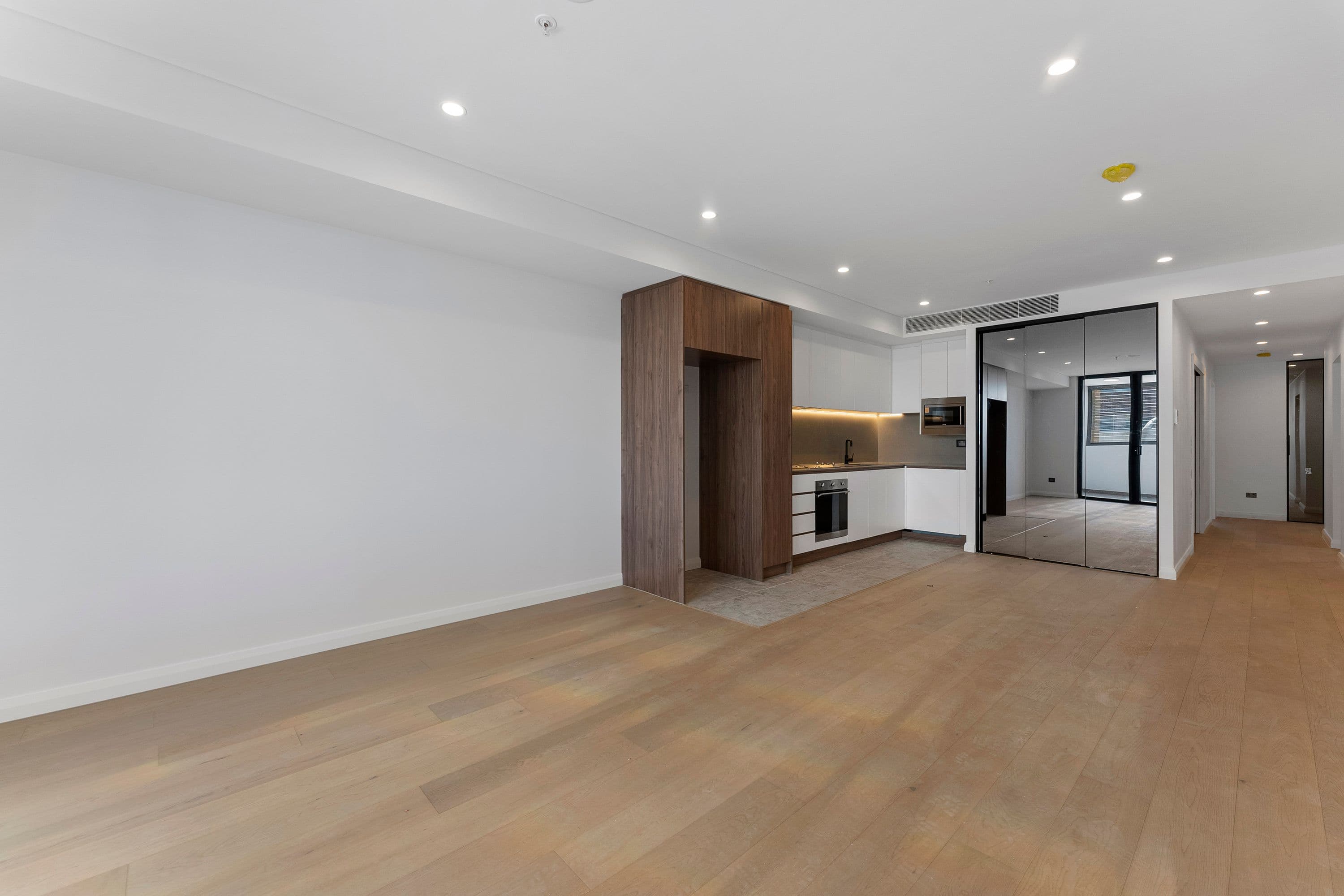 410 Forest Road (Access also via Albyn St), Bexley NSW 2207, Bexley - Thumbnail 2