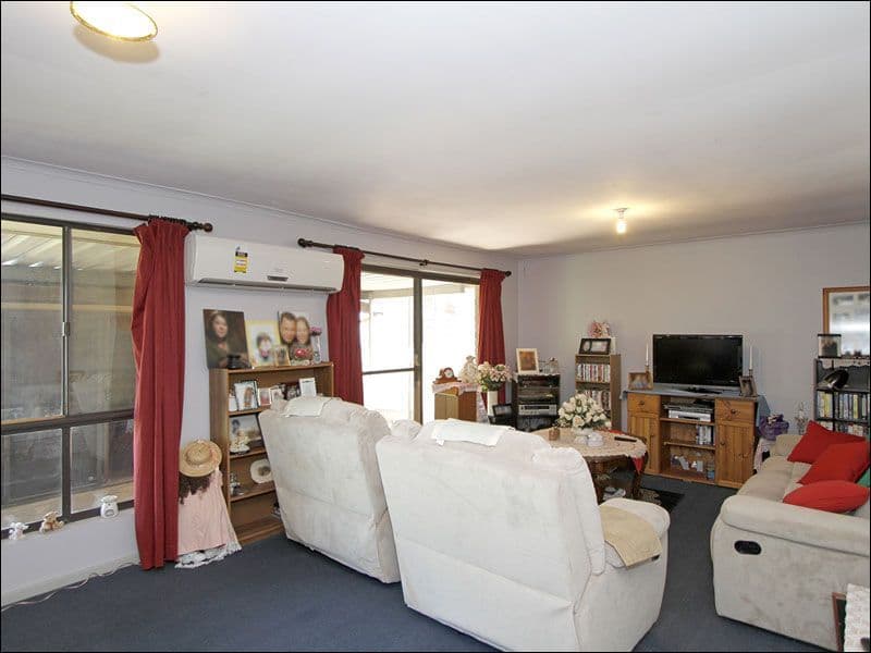 106 Glynville Drive, HACKHAM WEST SA 5163, Hackham West - Thumbnail 2