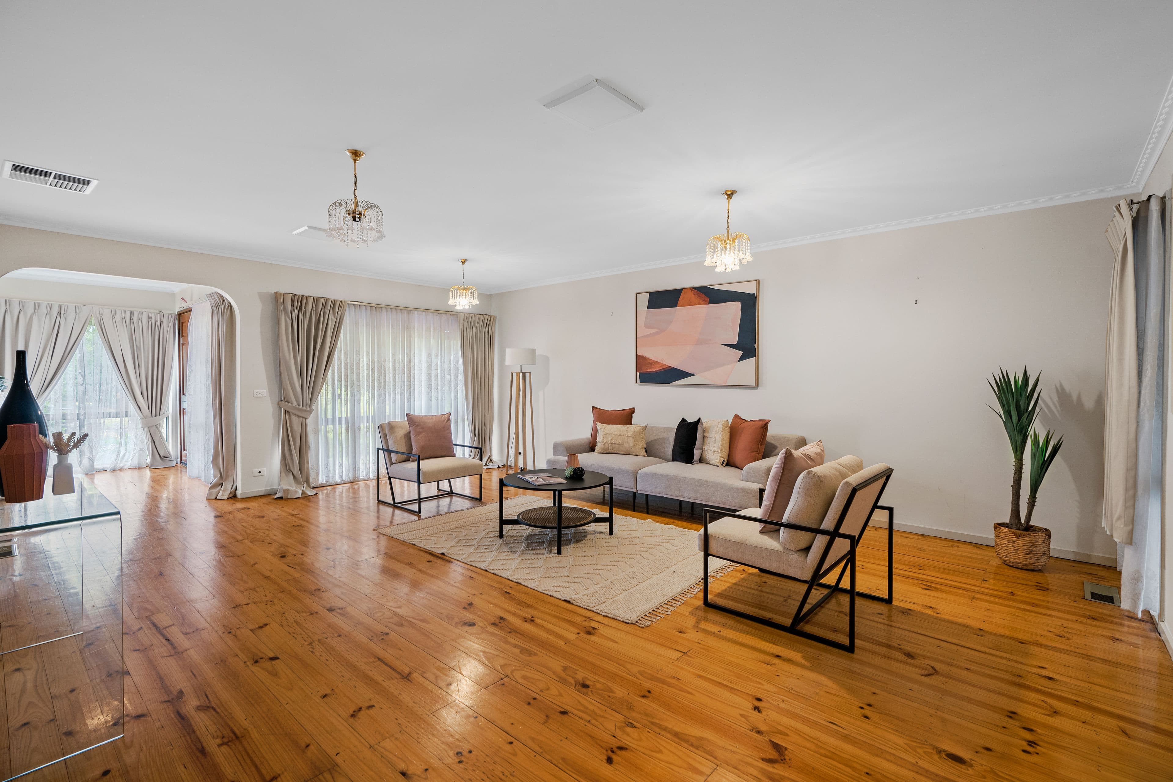 12 Oberon Court, Wantirna South VIC 3152, Wantirna South - Thumbnail 2