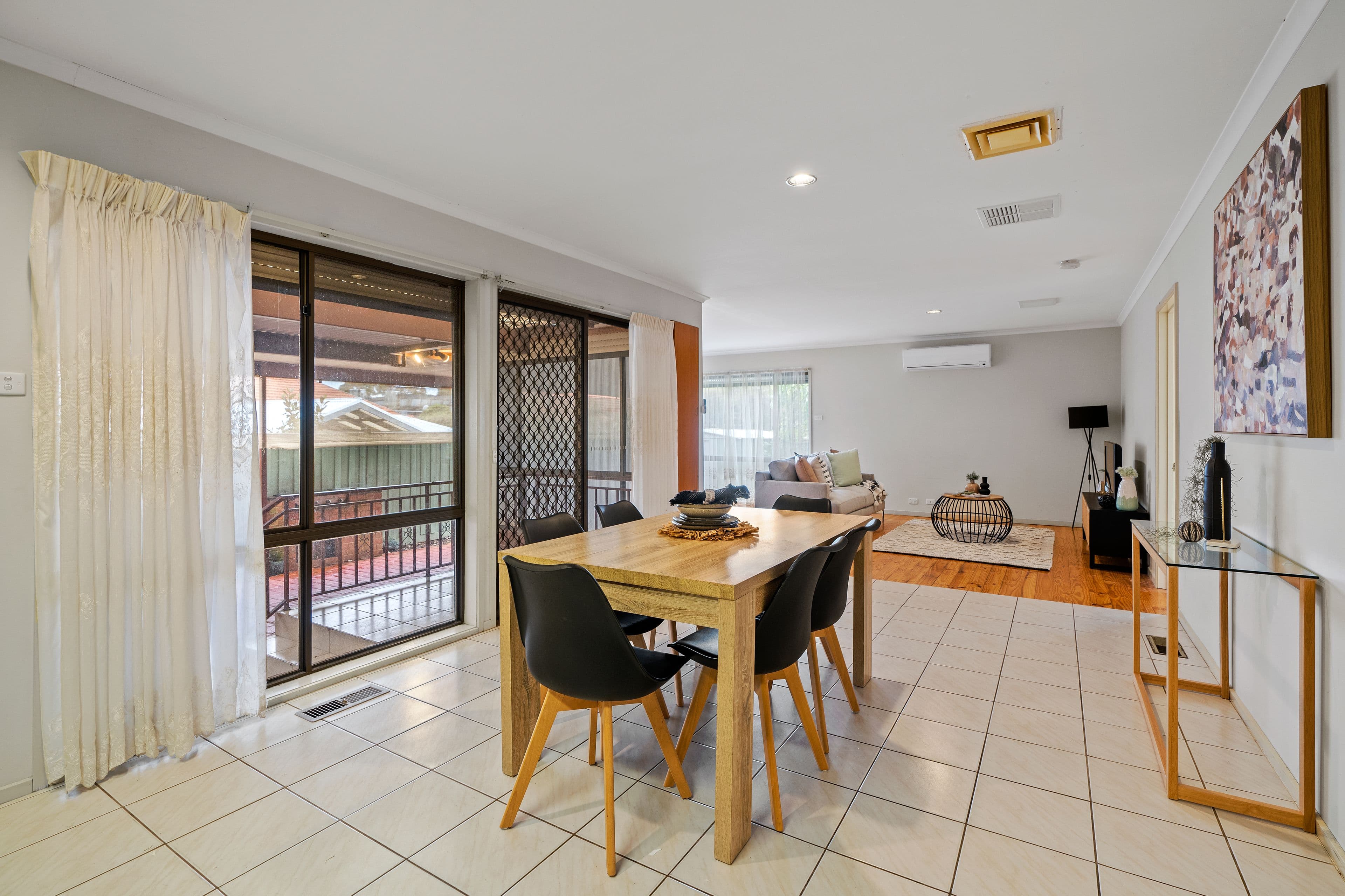 12 Oberon Court, Wantirna South VIC 3152, Wantirna South - Thumbnail 4
