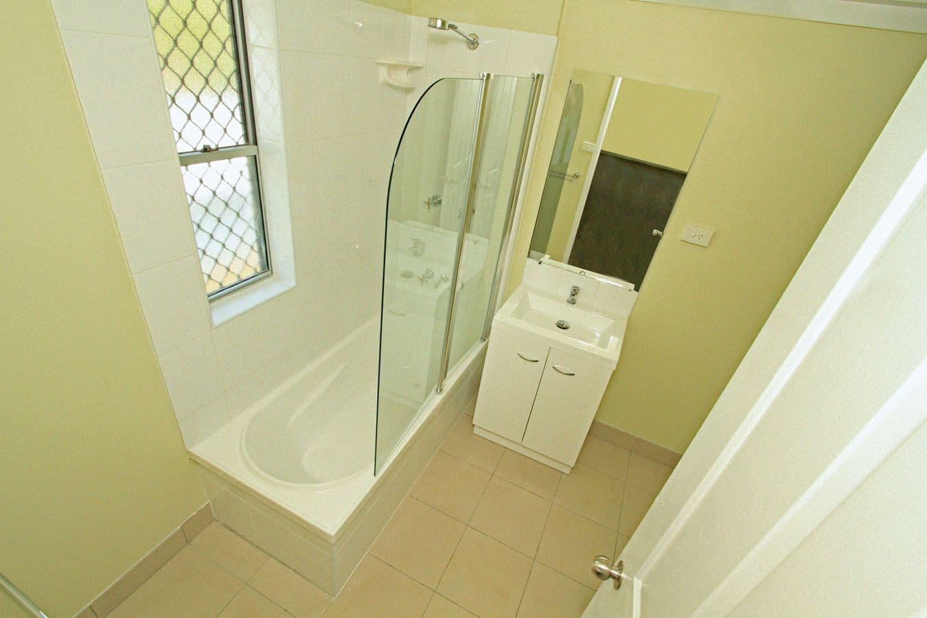 221 Peter Street, BERSERKER QLD 4701, Berserker - Thumbnail 8