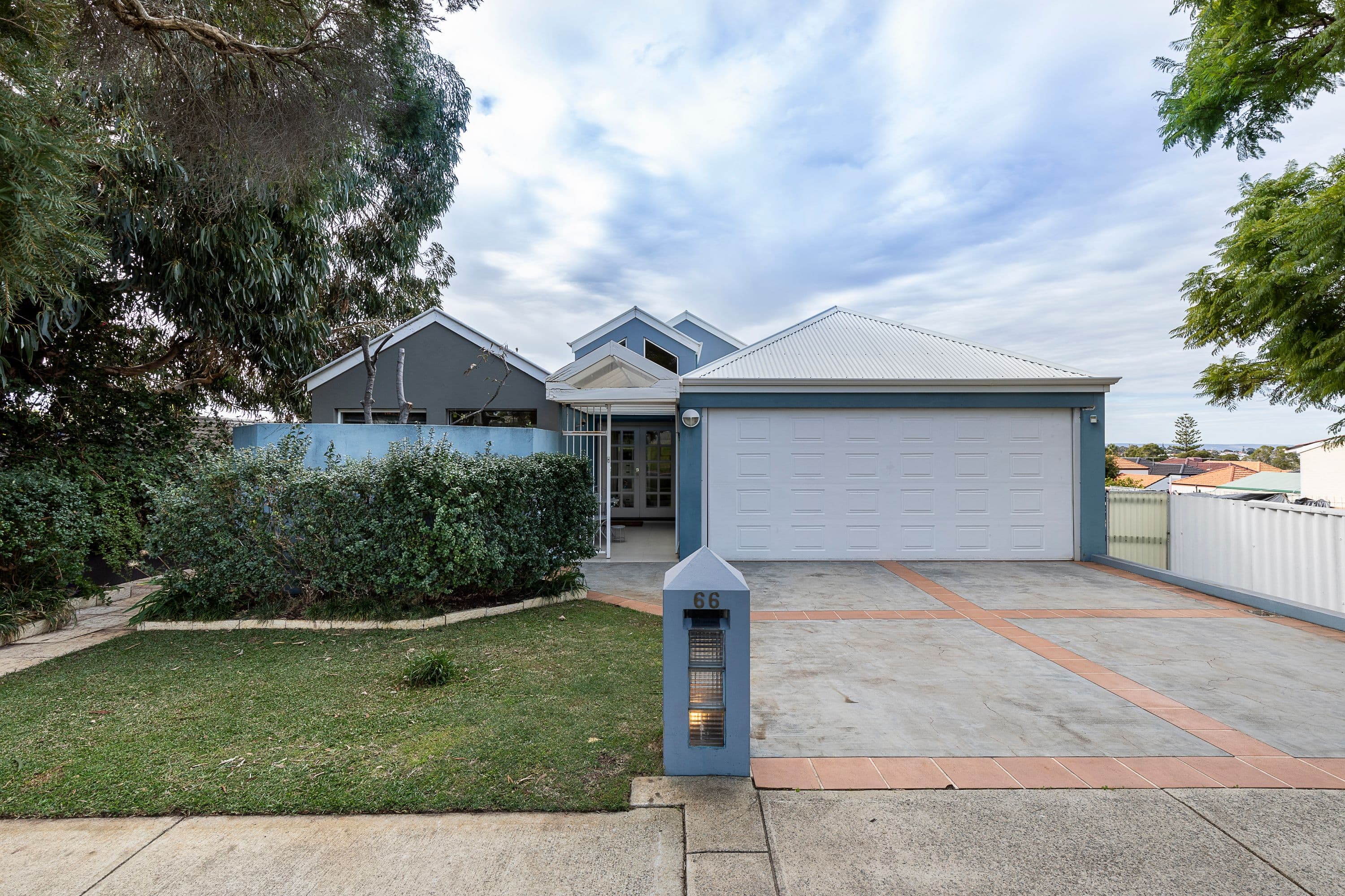 66 Fairfield Street, Mount Hawthorn WA 6016, Mount Hawthorn - Thumbnail 2