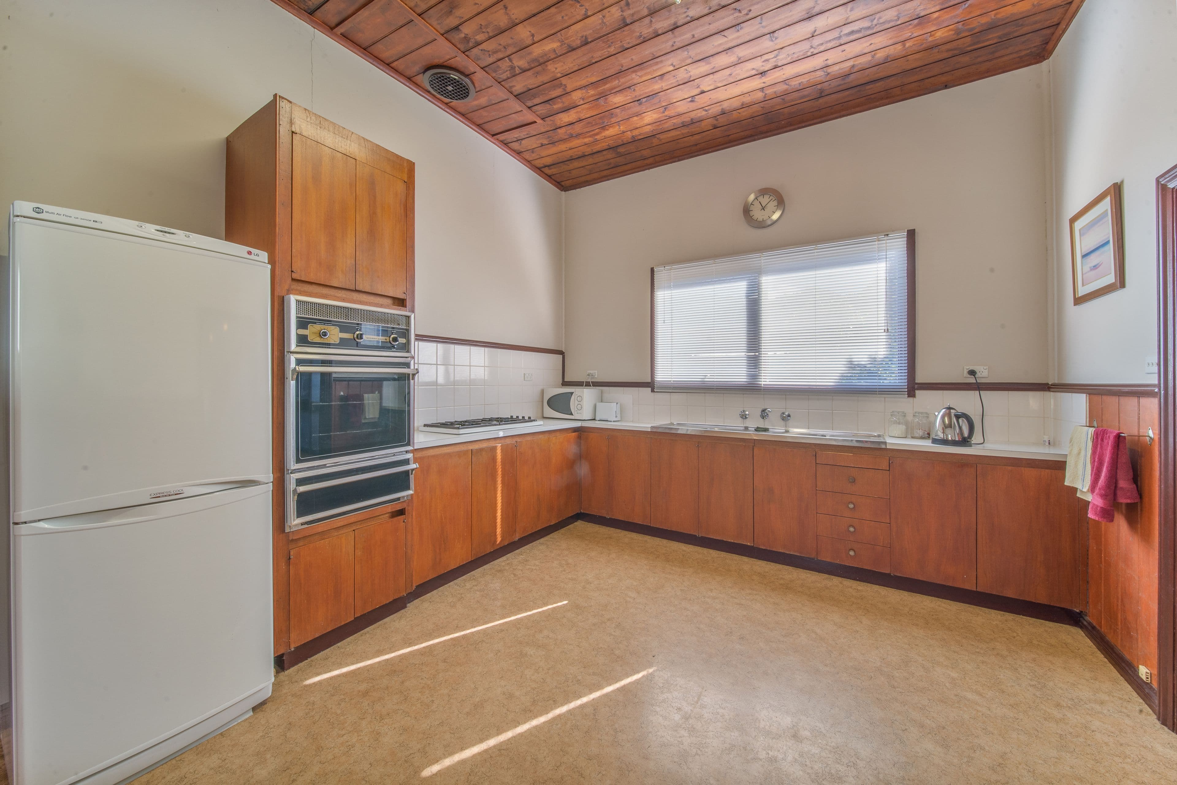 41 Barrell Street, California Gully VIC 3556, California Gully - Thumbnail 6