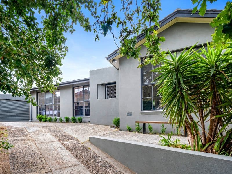 18 Karingal Drive, Frankston VIC 3199, Frankston - Image 1