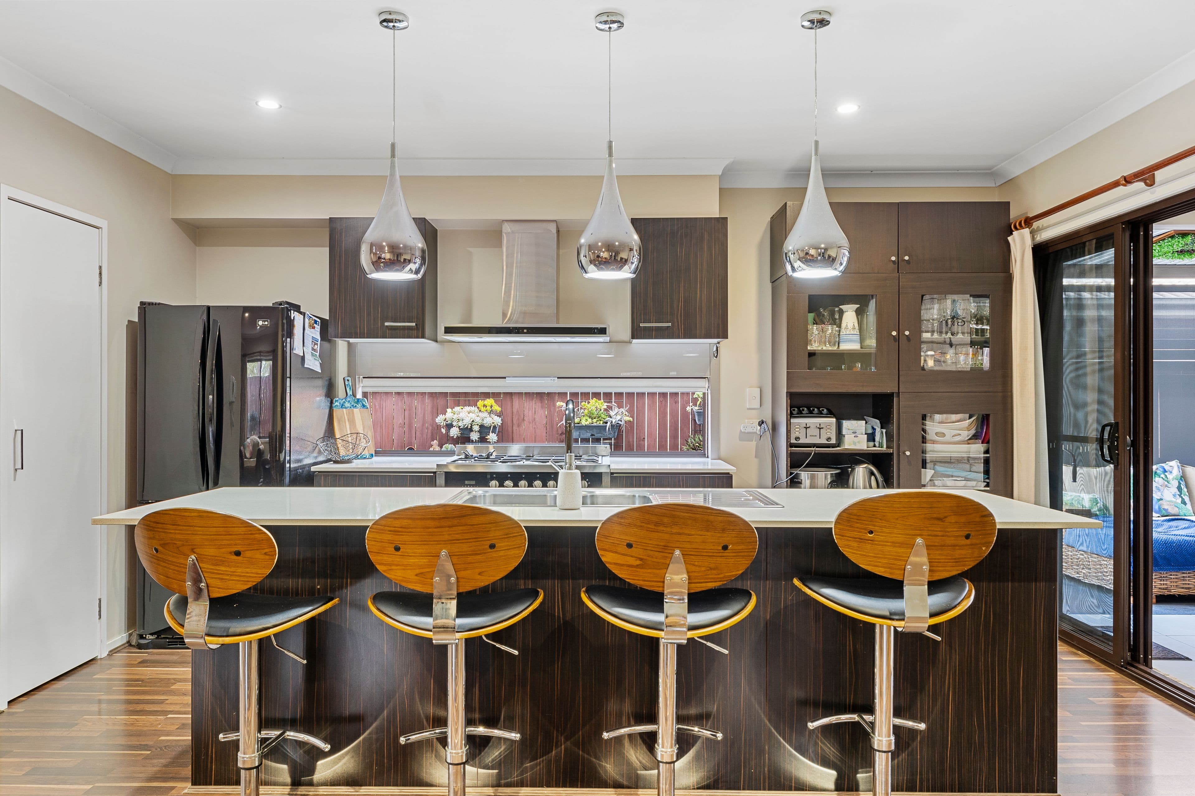 6 Anneliese Close, Loganlea QLD 4131, Loganlea - Thumbnail 2