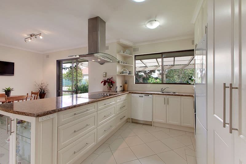 8 Nottingham Avenue, Fulham Gardens SA 5024, Fulham Gardens - Thumbnail 2
