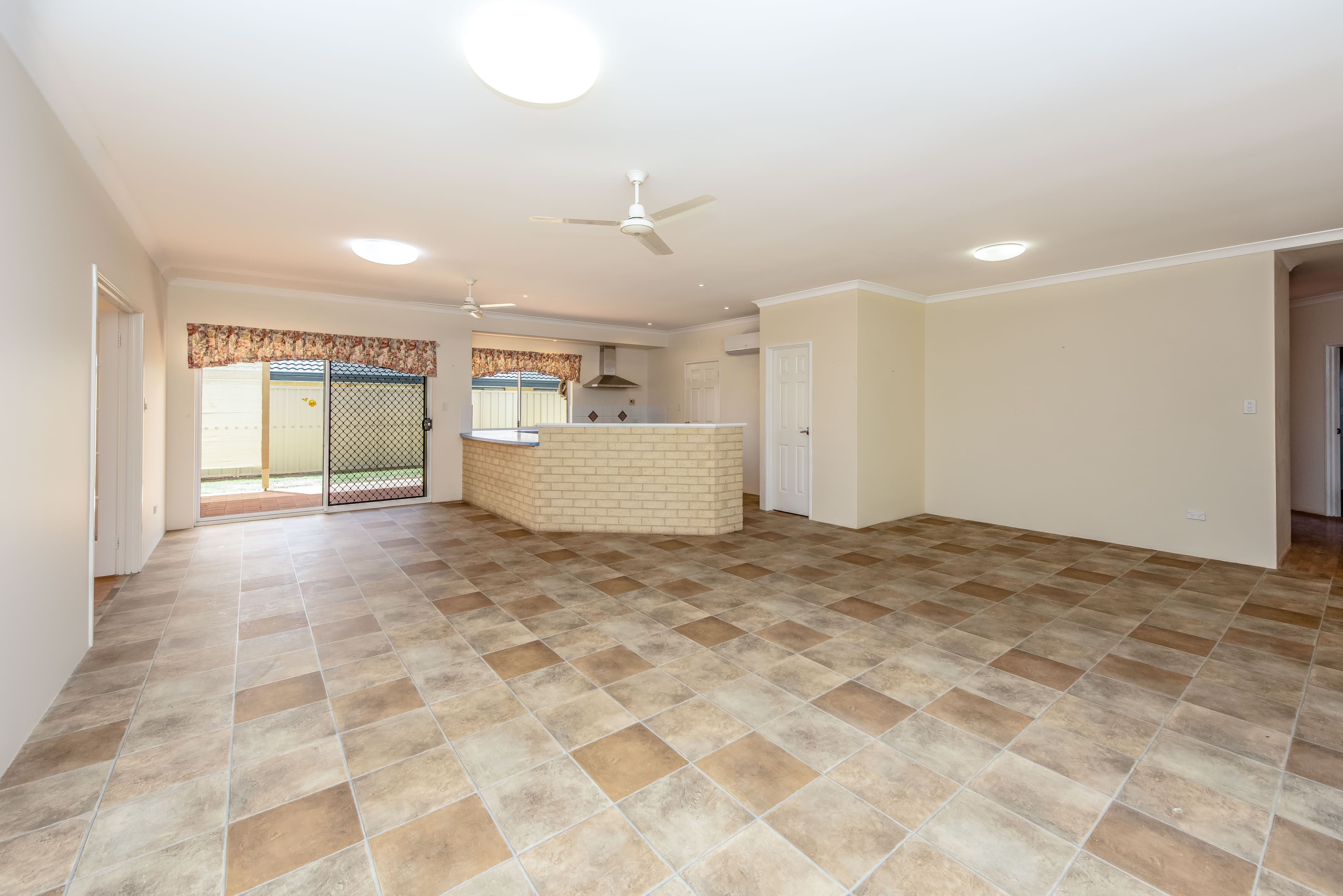 18 Winnetta Ridge, Wandina WA 6530, Wandina - Thumbnail 7