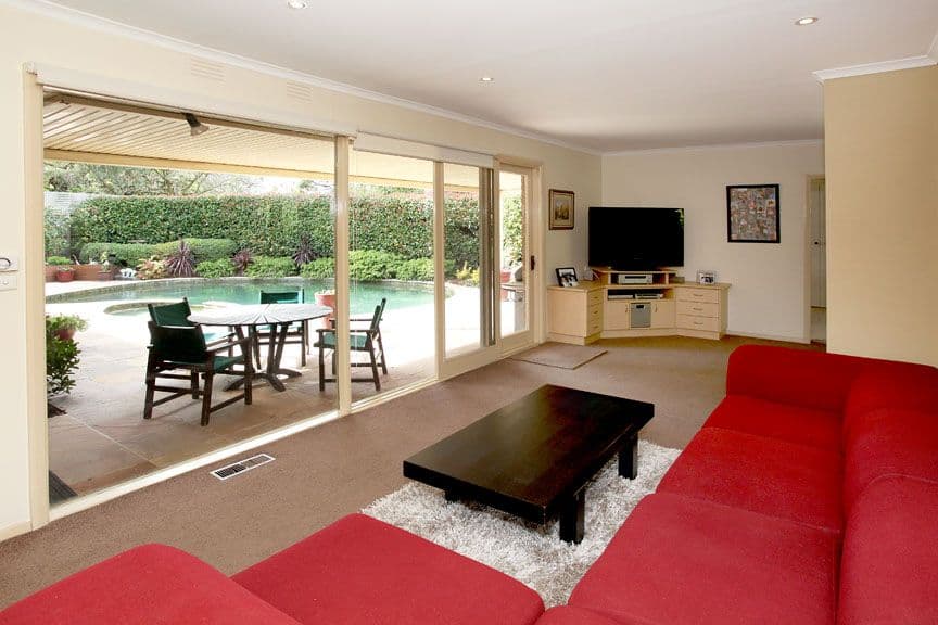 6 Sheringham Drive, WHEELERS HILL VIC 3150, Wheelers Hill - Thumbnail 3