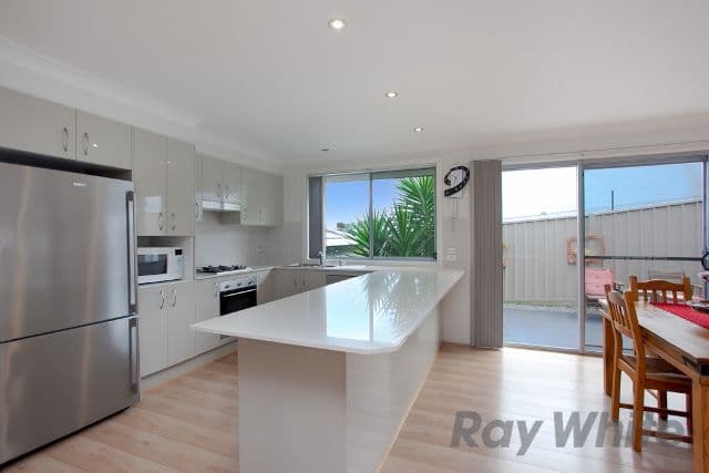 27 Tuckeroo Circuit, ADAMSTOWN NSW 2289, Adamstown - Thumbnail 4