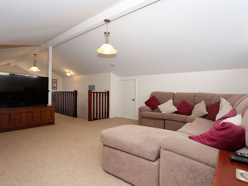 4 Falcone Crescent, SINAGRA WA 6065, Sinagra - Thumbnail 8