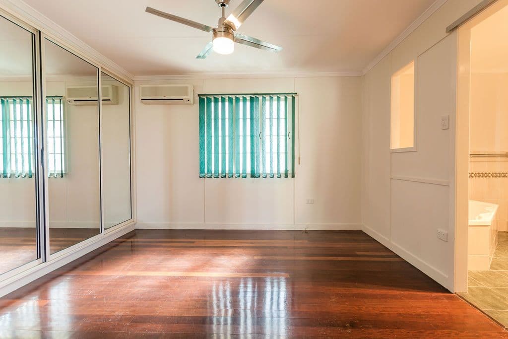 52 Esmond Street, Emerald QLD 4720, Emerald - Thumbnail 7