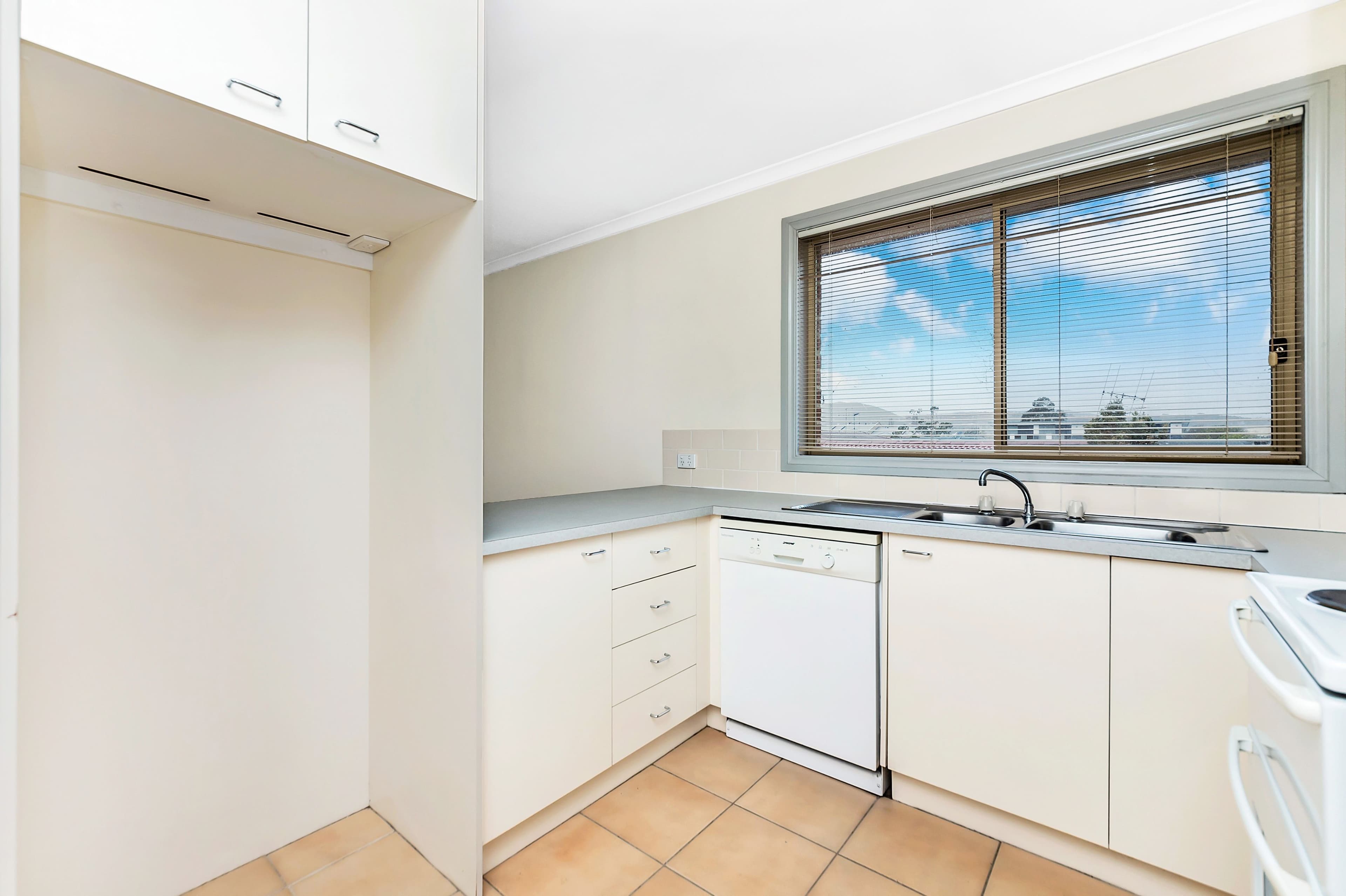 94 Collett Street, Queanbeyan NSW 2620, Queanbeyan - Thumbnail 3