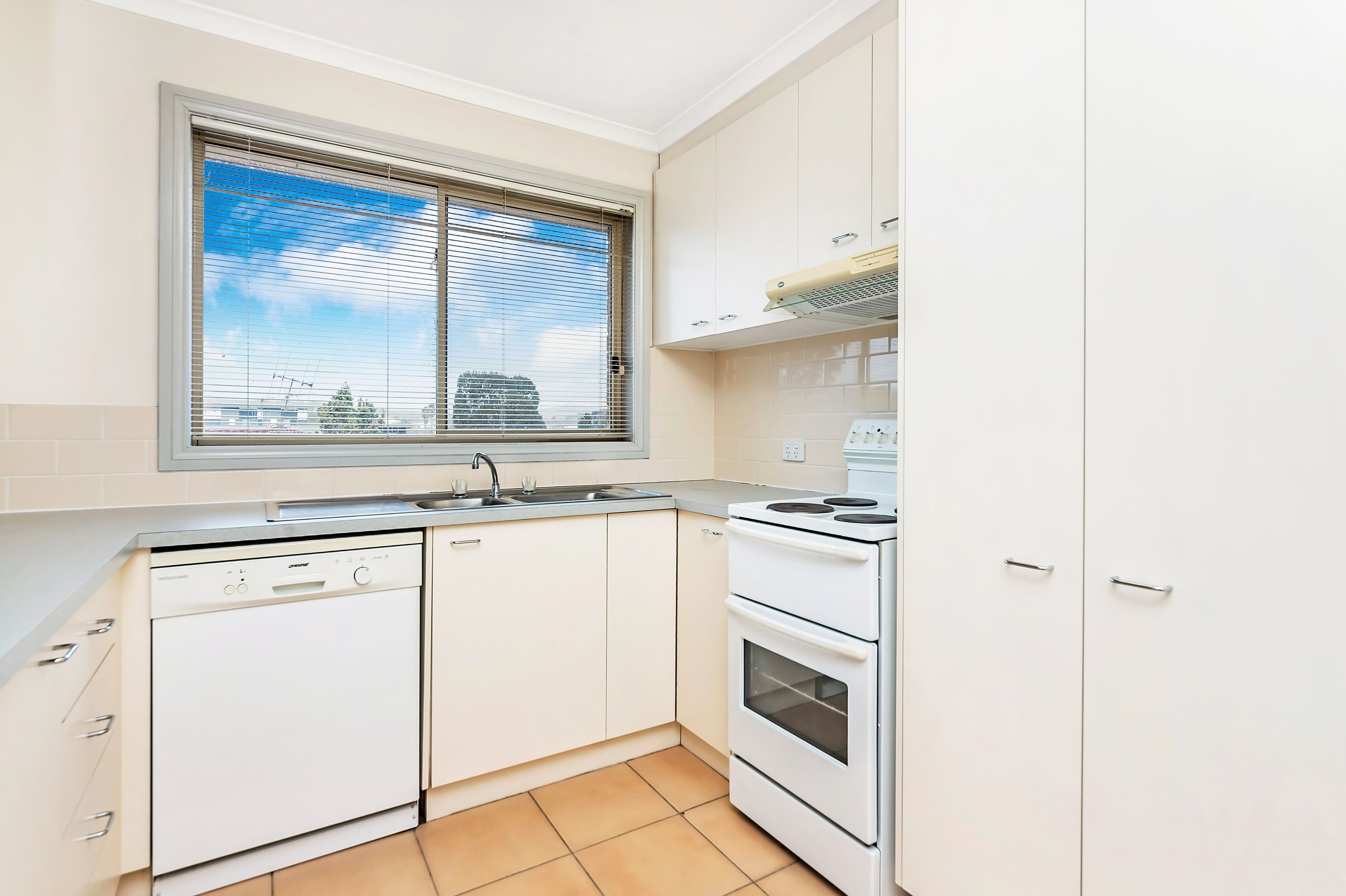 94 Collett Street, Queanbeyan NSW 2620, Queanbeyan - Thumbnail 4