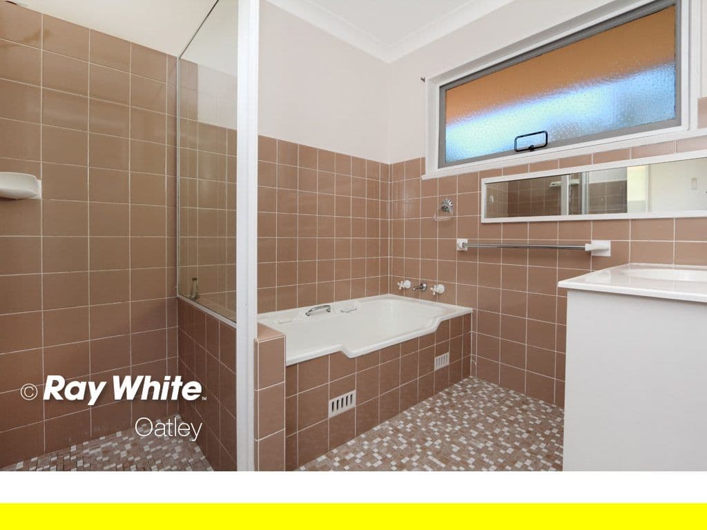34 Koorabel Street, Lugarno NSW 2210, Lugarno - Thumbnail 6