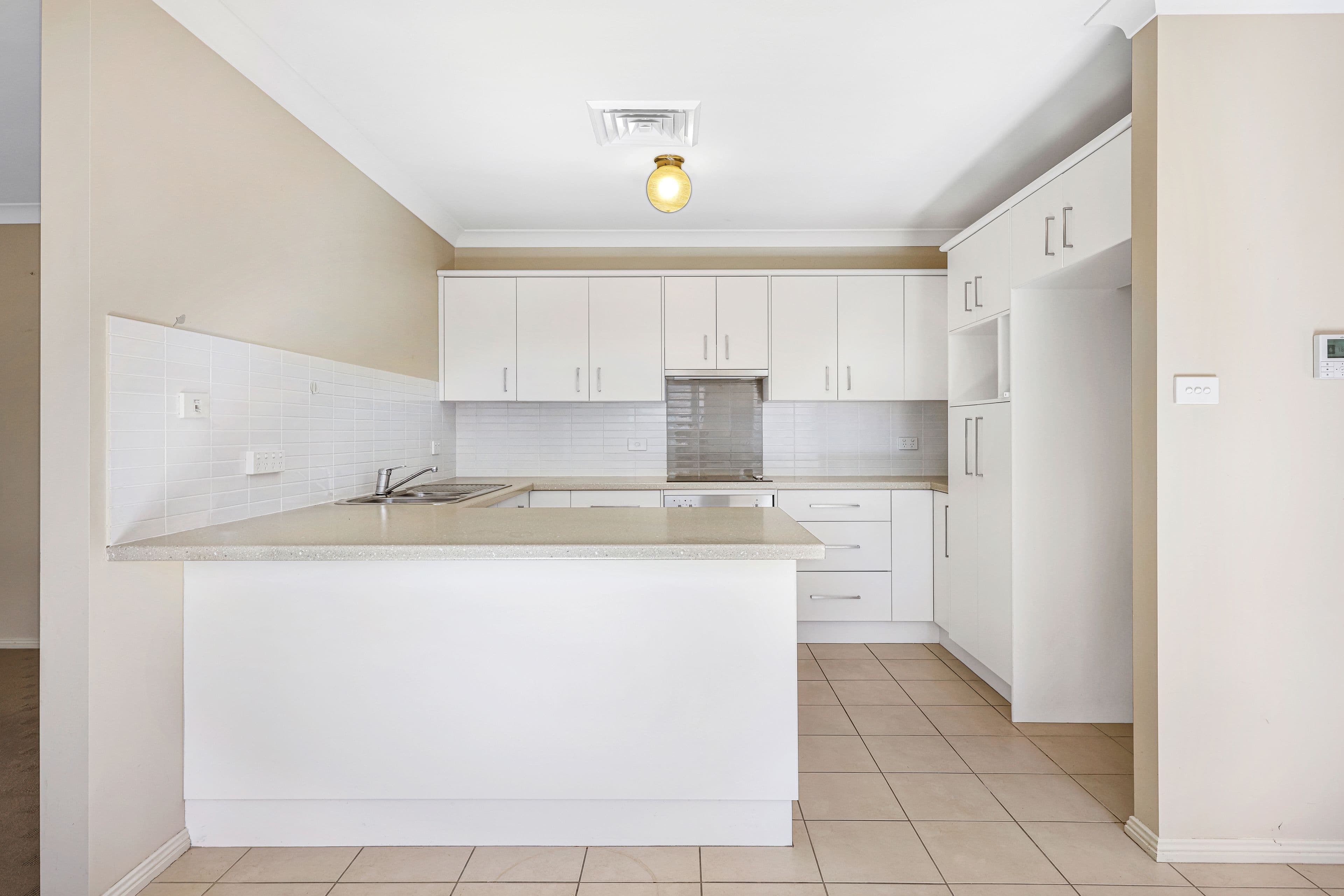 3/7 Gregory Close, Tamworth NSW 2340, Tamworth - Thumbnail 2