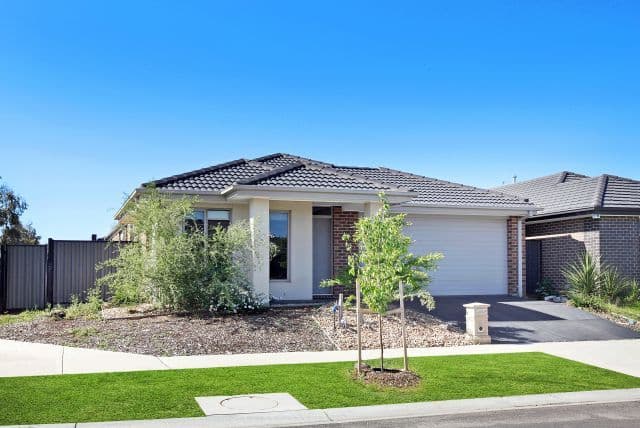 16 Barnell Street, Craigieburn VIC 3064, Craigieburn - Image 1