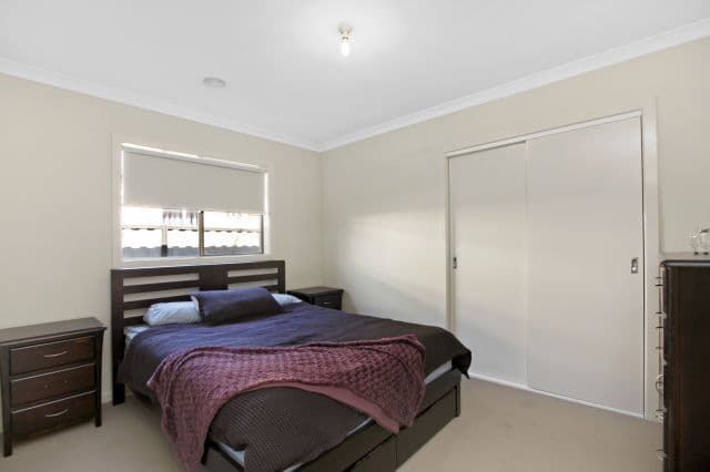 16 Barnell Street, Craigieburn VIC 3064, Craigieburn - Thumbnail 6