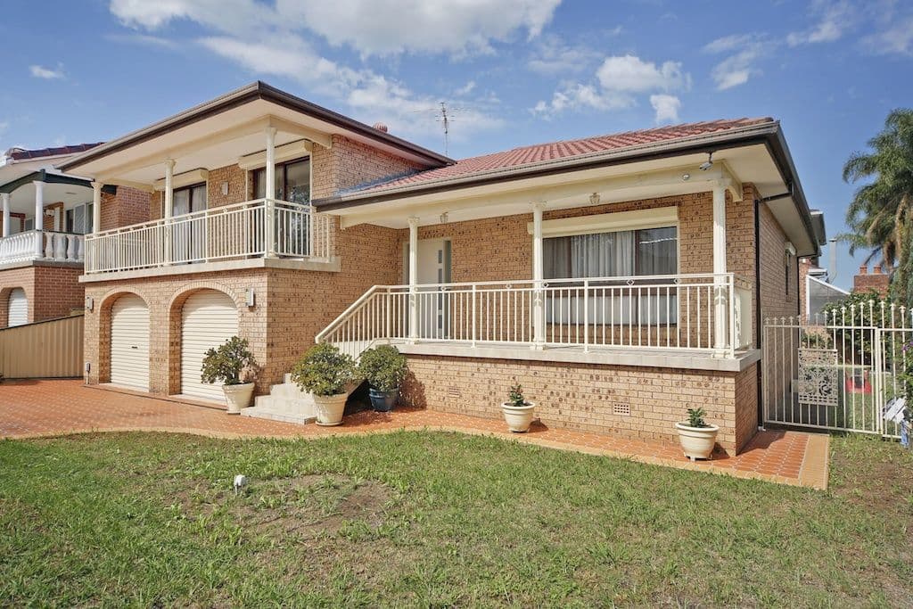 30 Flemington Street, ST JOHNS PARK NSW 2176, St Johns Park - Thumbnail 2